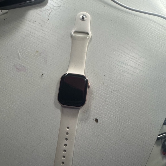 Apple Smartwatch with Gold Case and White Band Series 10 GPS 42MM